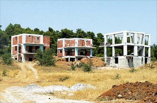 &Theta;&eta;&sigma;&alpha;&upsilon;&rho;ό 8 &delta;&iota;&sigma;. &chi;ά&nu;&epsilon;&iota; &kappa;ά&theta;&epsilon; &chi;&rho;ό&nu;&omicron; &eta; &Epsilon;&lambda;&lambda;ά&delta;&alpha; &alpha;&pi;ό &tau;&alpha; &alpha;&kappa;ί&nu;&eta;&tau;&alpha;