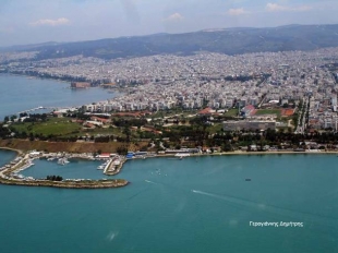 &Alpha;&pi;&omicron;&zeta;&eta;&mu;&iota;ώ&sigma;&epsilon;&iota;&sigmaf; &epsilon;&kappa;&alpha;&tau;&omicron;&mu;&mu;&upsilon;&rho;ί&omega;&nu; &zeta;&eta;&tau;&omicron;ύ&nu; &alpha;&pi;ό &tau;&omicron; &delta;ή&mu;&omicron; &Kappa;&alpha;&lambda;&alpha;&mu;&alpha;&rho;&iota;ά&sigmaf; &omicron;&iota; &iota;&delta;&iota;&omicron;&kappa;&tau;ή&tau;&epsilon;&sigmaf; &tau;&omega;&nu; "&phi;&iota;&lambda;έ&tau;&omega;&nu;" &tau;&eta;&sigmaf; &pi;&alpha;&rho;&alpha;&lambda;ί&alpha;&sigmaf;