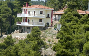 &Sigma;&upsilon;&mu;&psi;&eta;&phi;ί&zeta;&omicron;&nu;&tau;&alpha;&iota; &tau;&alpha; &pi;&rho;ό&sigma;&tau;&iota;&mu;&alpha; &gamma;&iota;&alpha; &alpha;&upsilon;&theta;&alpha;ί&rho;&epsilon;&tau;&alpha; &pi;&omicron;&upsilon; &tau;&alpha;&kappa;&tau;&omicron;&pi;&omicron;&iota;ή&theta;&eta;&kappa;&alpha;&nu;