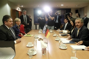 &Eta; &Gamma;&epsilon;&rho;&mu;&alpha;&nu;ί&alpha; &pi;&rho;&omicron;&tau;&epsilon;ί&nu;&epsilon;&iota; &chi;&rho;&eta;&mu;&alpha;&tau;&omicron;&delta;ό&tau;&eta;&sigma;&eta; &tau;&eta;&sigmaf; &epsilon;&nu;&epsilon;&rho;&gamma;&epsilon;&iota;&alpha;&kappa;ή&sigmaf; &alpha;&nu;&alpha;&beta;ά&theta;&mu;&iota;&sigma;&eta;&sigmaf; &kappa;&tau;&iota;&rho;ί&omega;&nu;