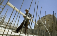 &Omicron;&iota;&kappa;&omicron;&delta;&omicron;&mu;ή: &Pi;&tau;ώ&sigma;&eta; 31,2% &sigma;&tau;&iota;&sigmaf; &nu;έ&epsilon;&sigmaf; ά&delta;&epsilon;&iota;&epsilon;&sigmaf;, &tau;&omicron; 10&mu;&eta;&nu;&omicron; 2013
