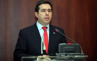 &Delta;ό&theta;&eta;&kappa;&alpha;&nu; &omicron;&iota; &pi;&rho;ώ&tau;&epsilon;&sigmaf; ά&delta;&epsilon;&iota;&epsilon;&sigmaf; &pi;&alpha;&rho;&alpha;&mu;&omicron;&nu;ή&sigmaf; &sigma;&epsilon; &xi;έ&nu;&omicron;&upsilon;&sigmaf; &epsilon;&pi;&epsilon;&nu;&delta;&upsilon;&tau;έ&sigmaf; &alpha;&kappa;&iota;&nu;ή&tau;&omega;&nu;